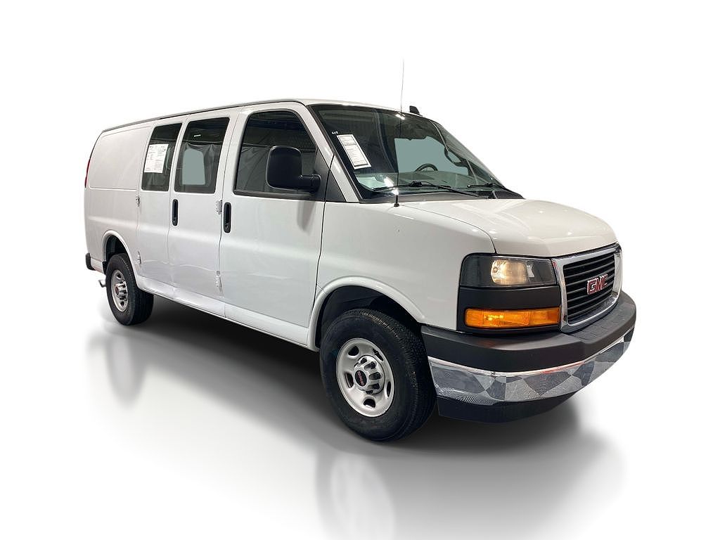 2024 GMC Savana Cargo 2500