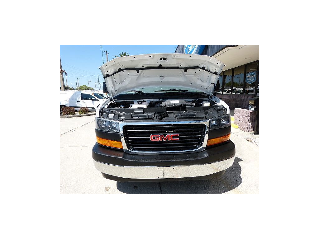 2024 GMC Savana 2500