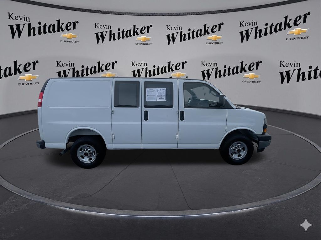 2025 GMC Savana 2500