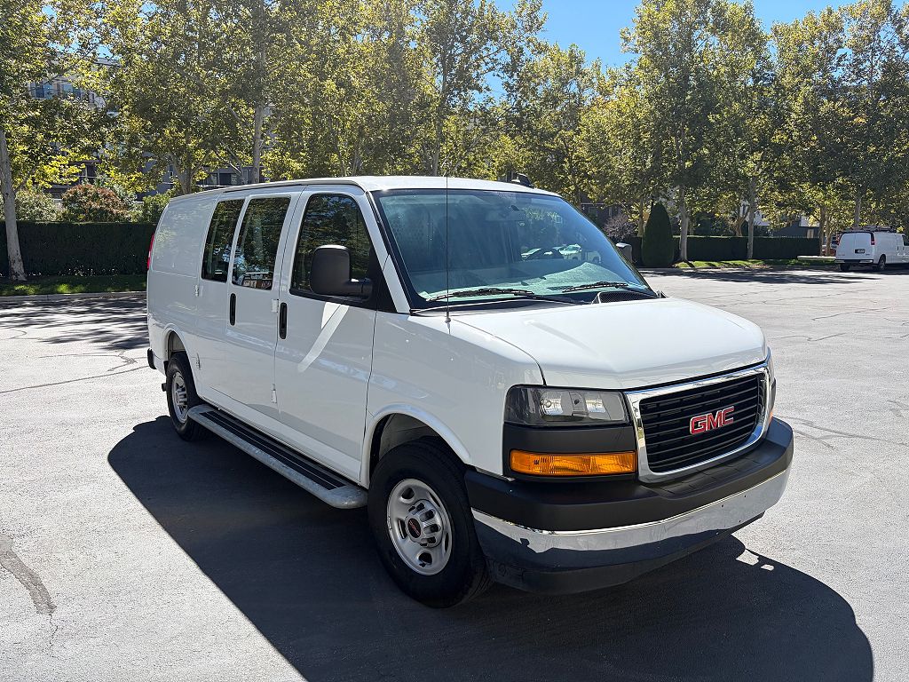 2025 GMC Savana 2500