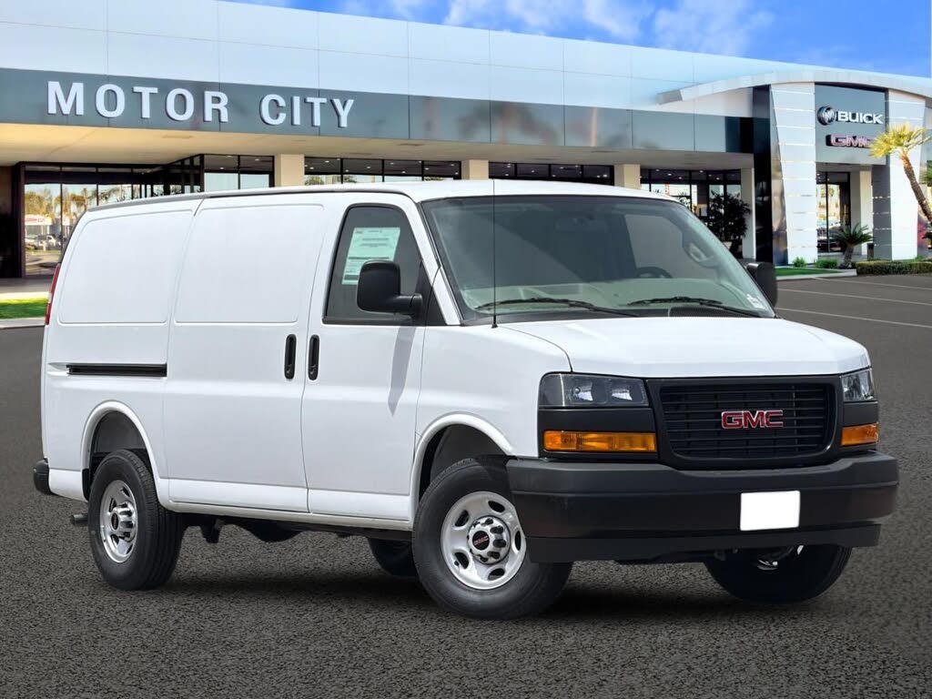 2026 GMC Savana 2500