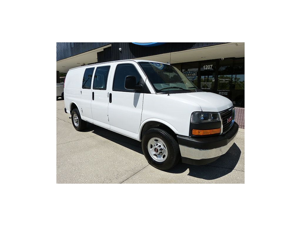 2022 GMC Savana Cargo 2500
