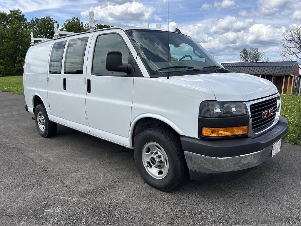 2023 GMC Savana Cargo 2500