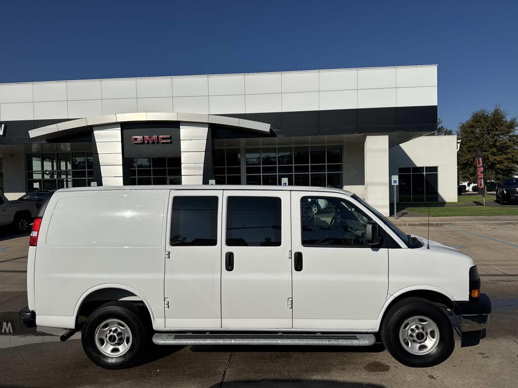 2025 GMC Savana 2500