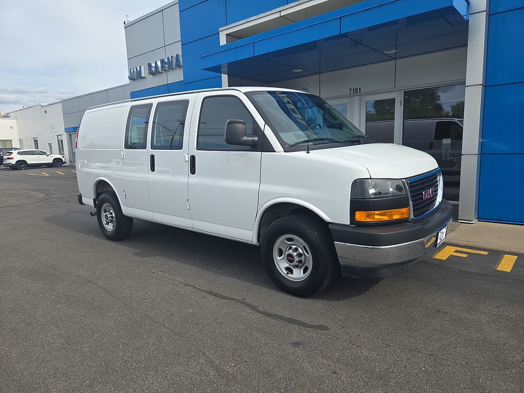 2025 GMC Savana 2500