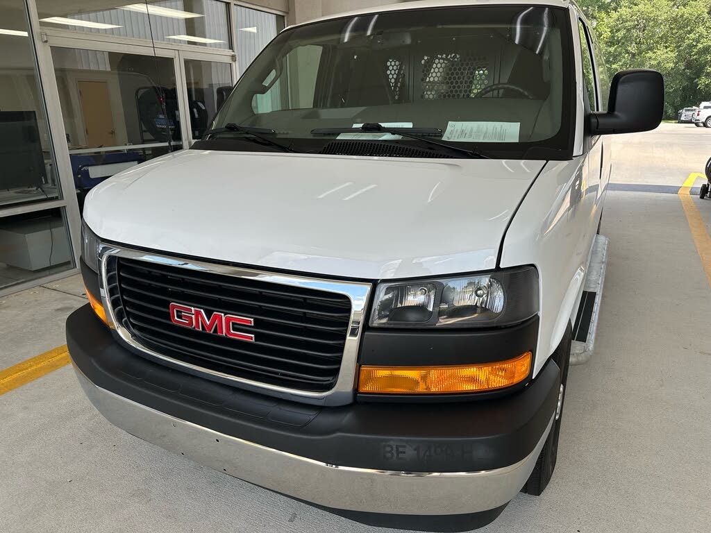 2025 GMC Savana Cargo 2500