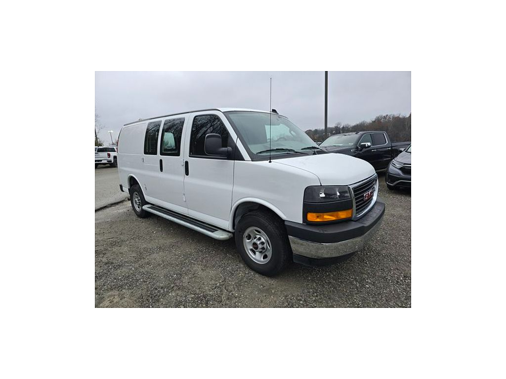 2025 GMC Savana Cargo 2500