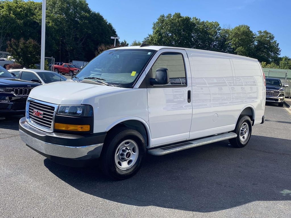 2025 GMC Savana 2500 Work Van