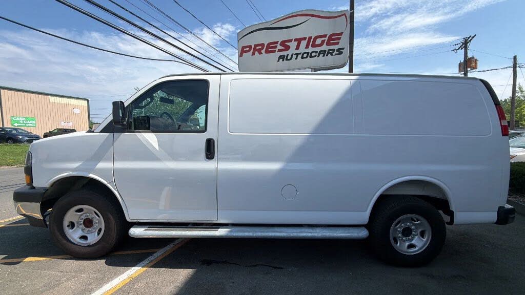 2025 GMC Savana Cargo 2500