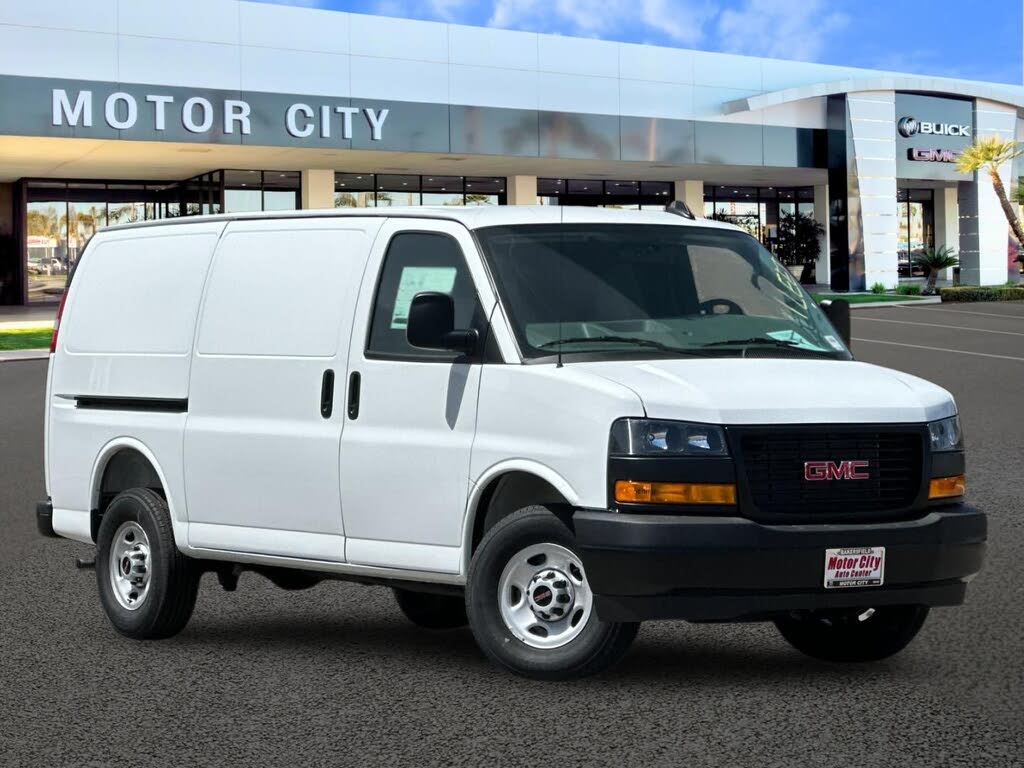 2025 GMC Savana 2500