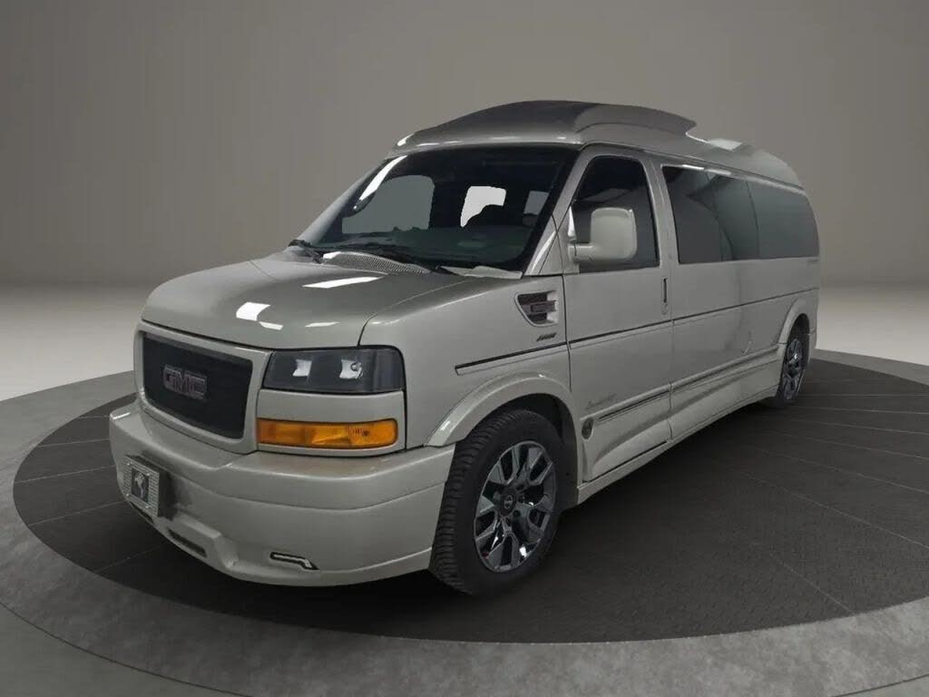 2024 GMC Savana 2500