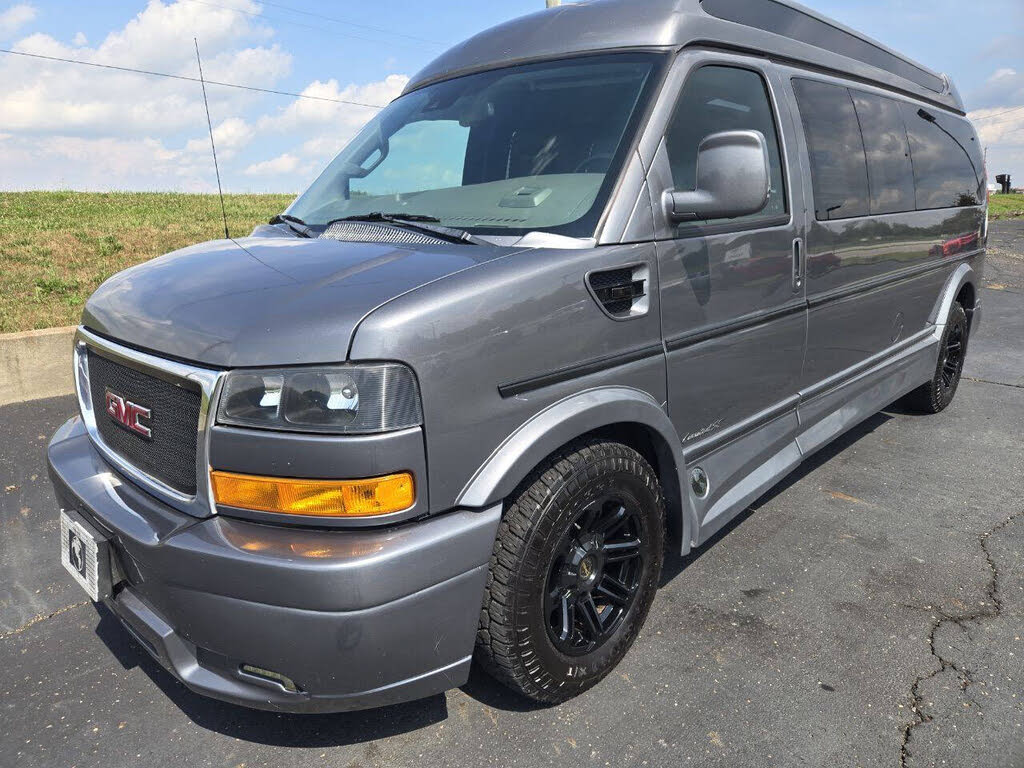 2019 GMC Savana 2500