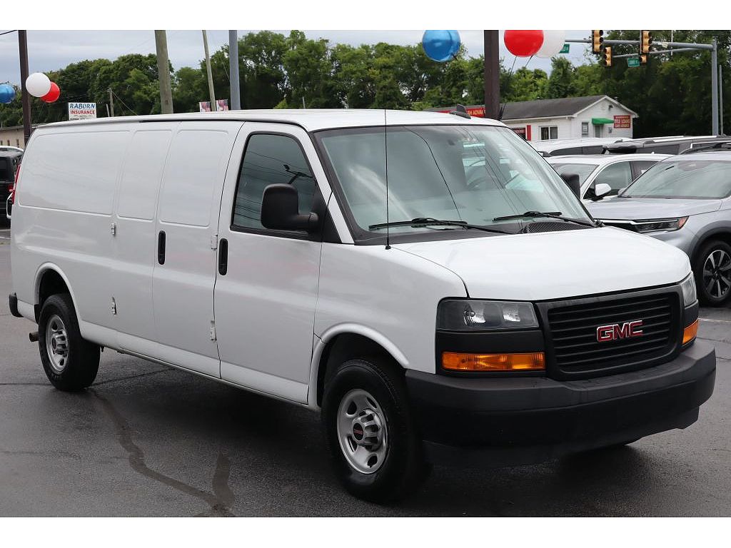 2023 GMC Savana 2500