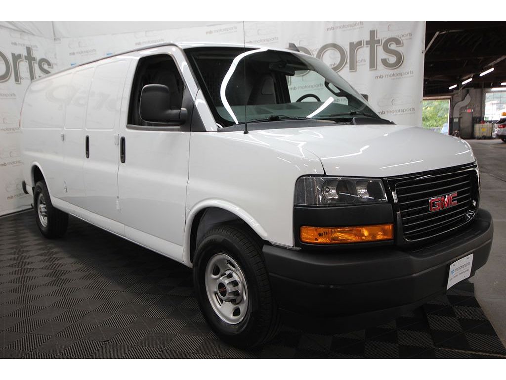 2023 GMC Savana 2500