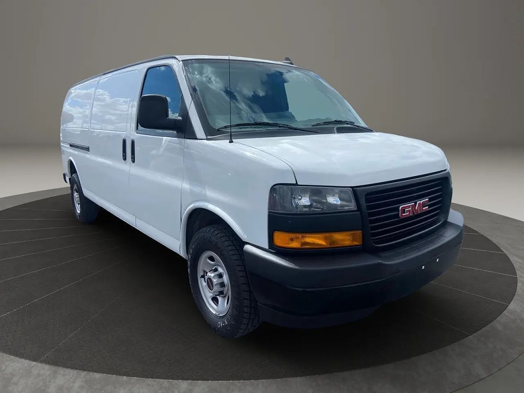 2023 GMC Savana 2500