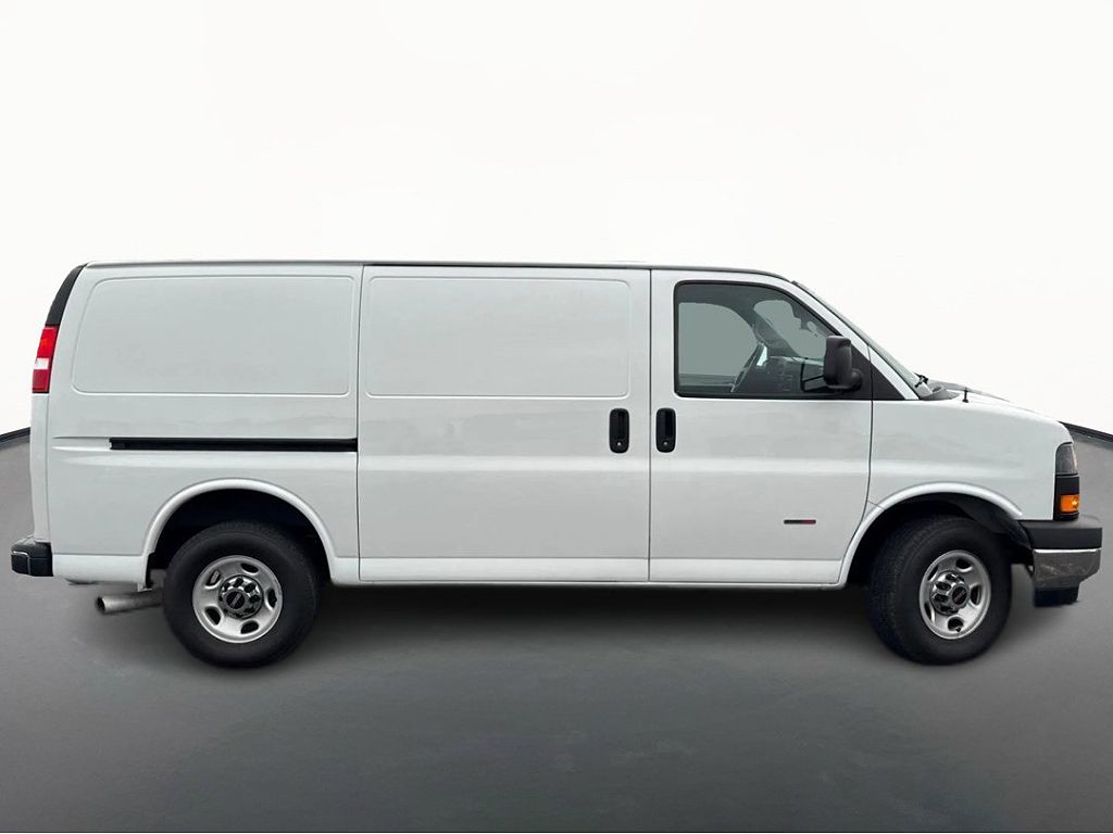 2020 GMC Savana 3500