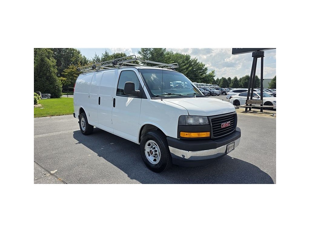 2022 GMC Savana 3500
