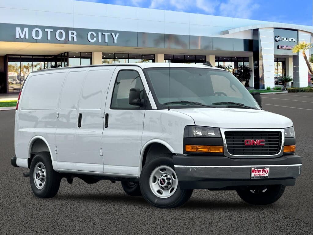 2025 GMC Savana 3500