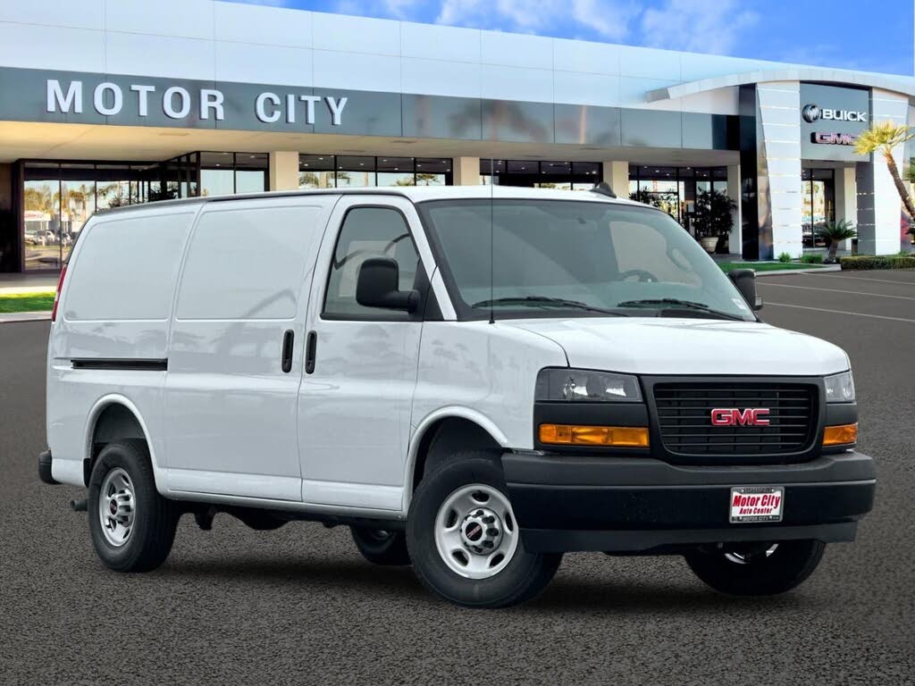 2025 GMC Savana 3500