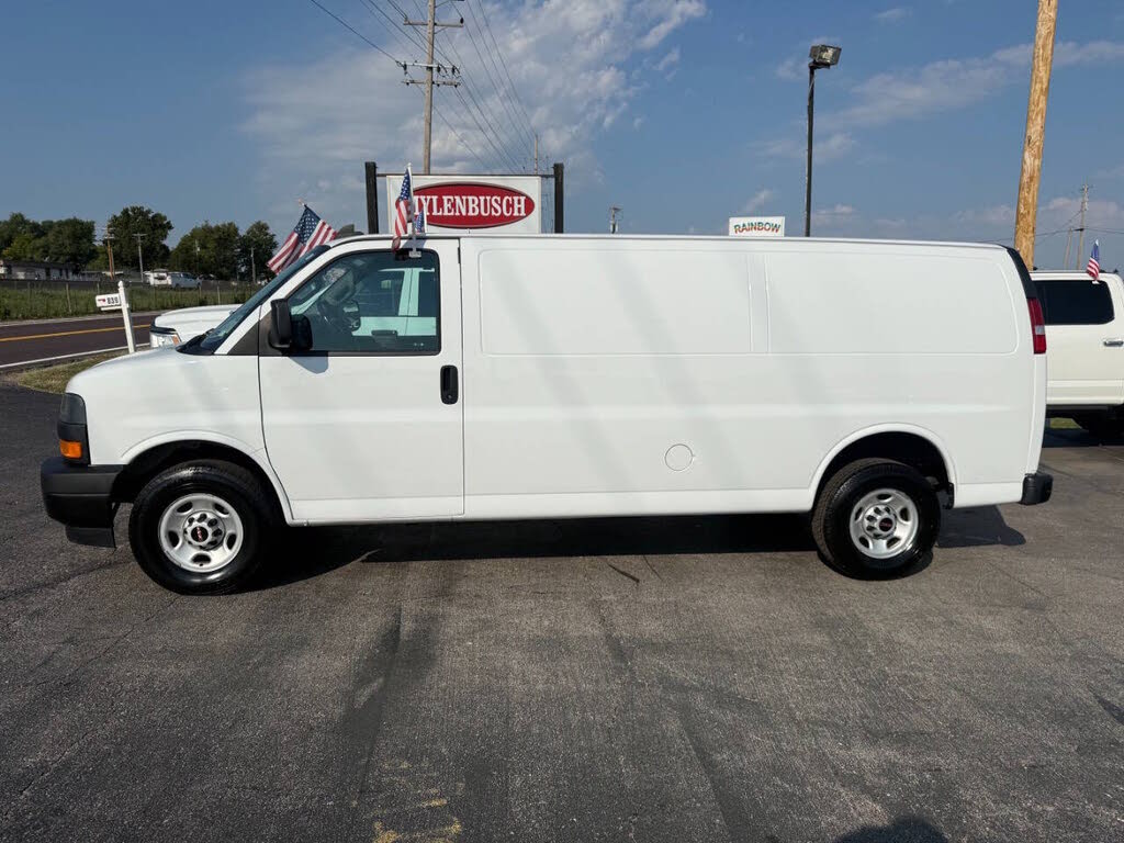 2023 GMC Savana 3500