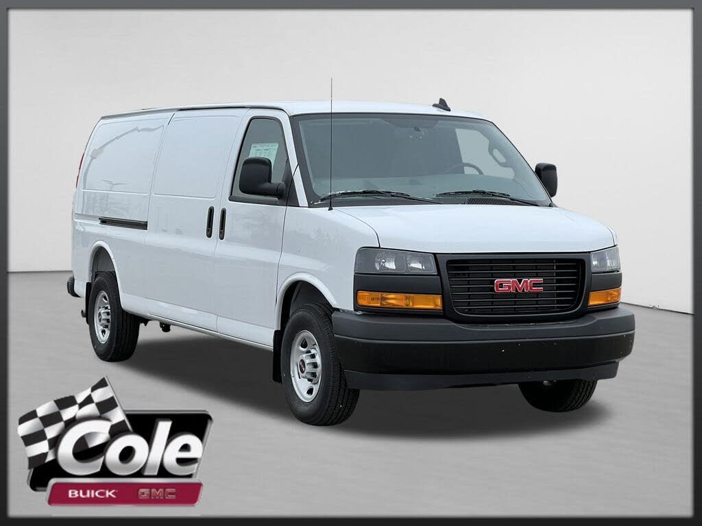 2025 GMC Savana 3500