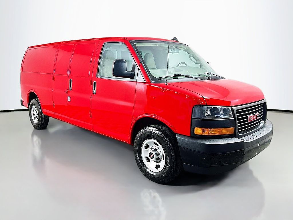 2022 GMC Savana Cargo 3500