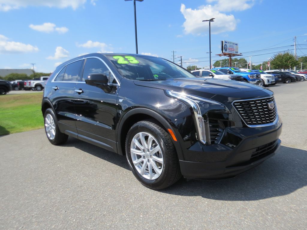 2023 Cadillac XT4 Luxury