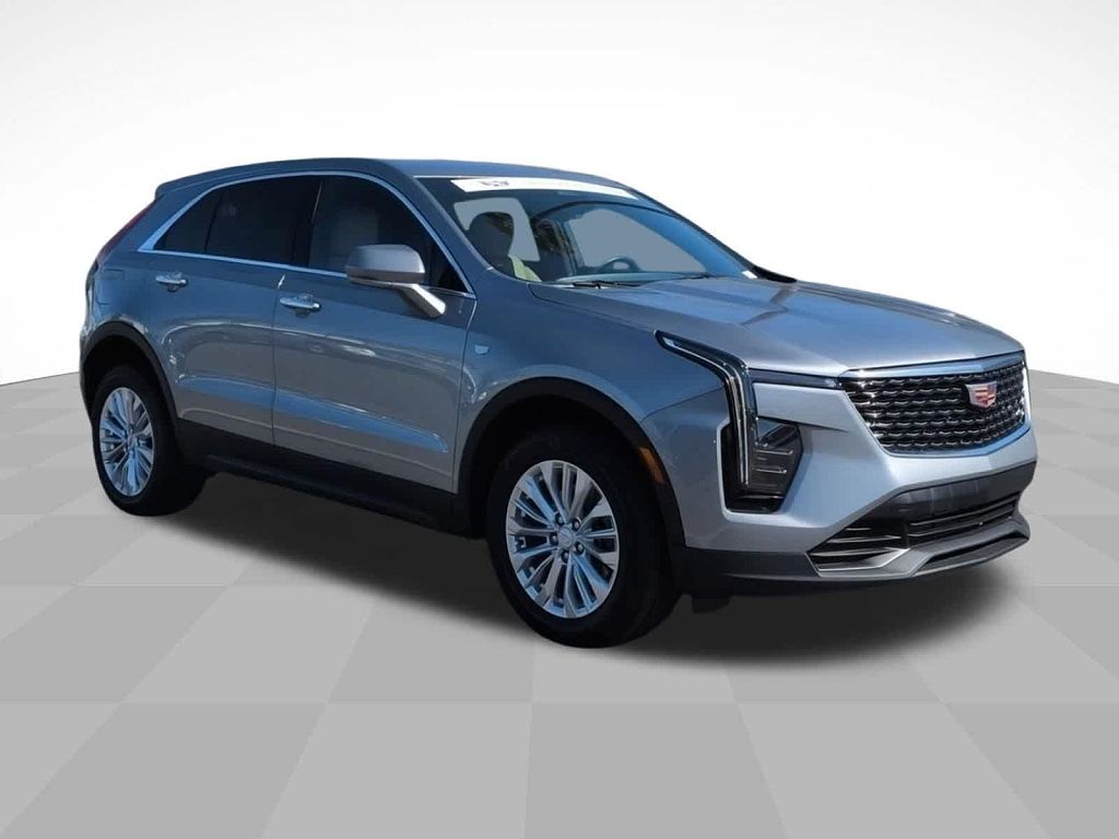 2024 Cadillac XT4 Luxury