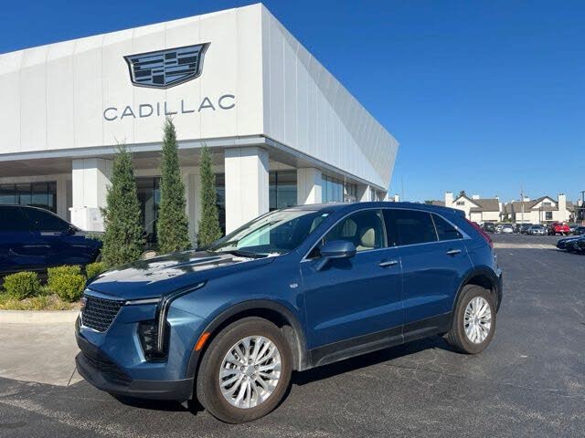 2024 Cadillac XT4 Luxury