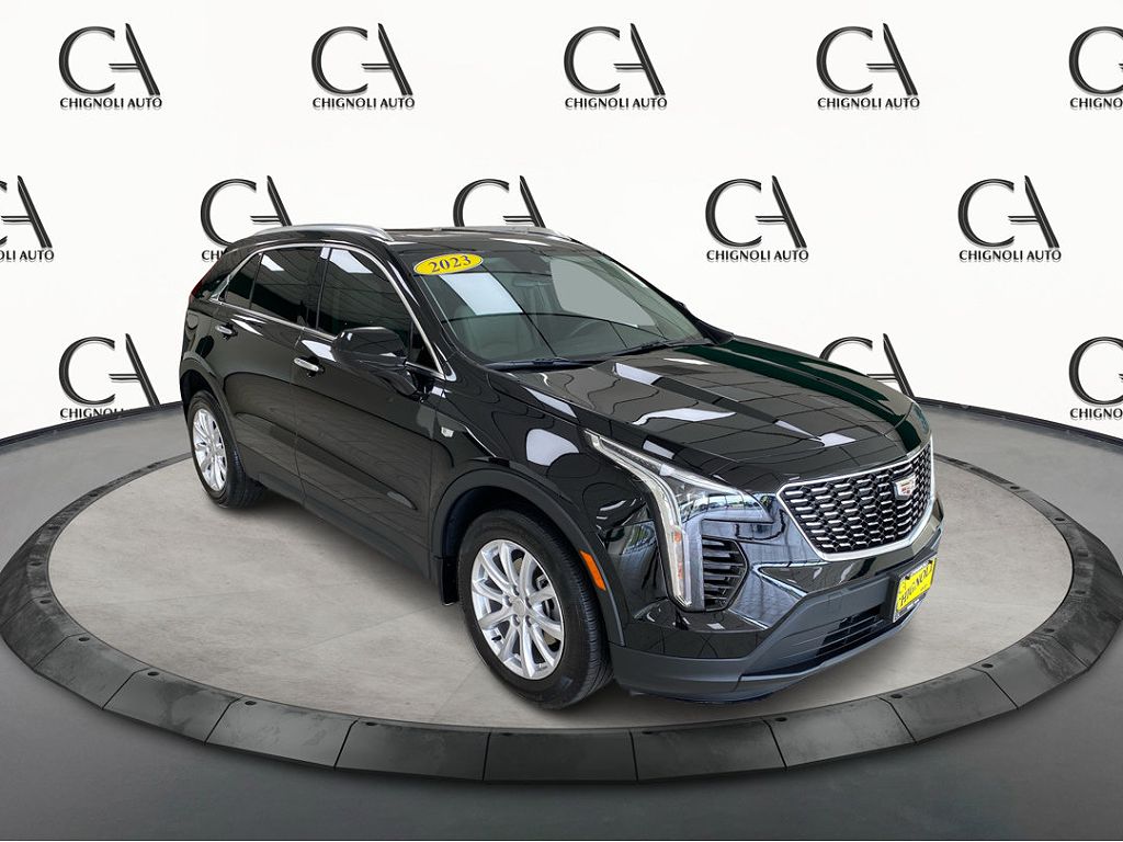 2023 Cadillac XT4 Luxury