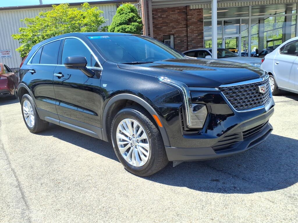 2024 Cadillac XT4 Luxury