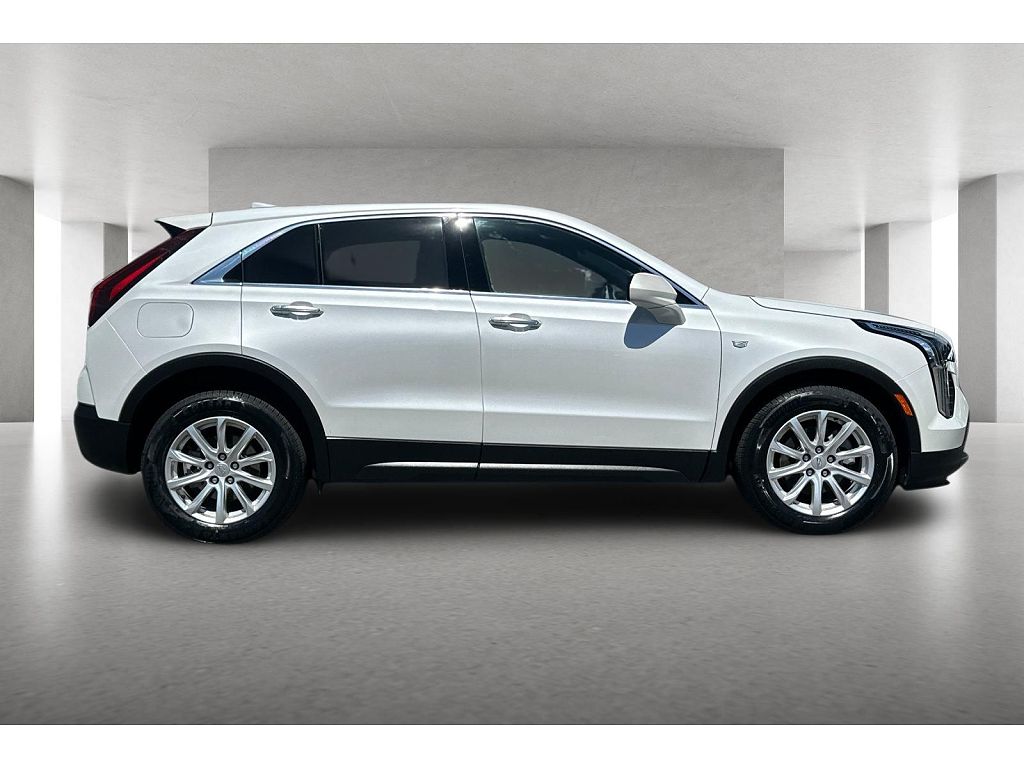2022 Cadillac XT4 AWD Luxury
