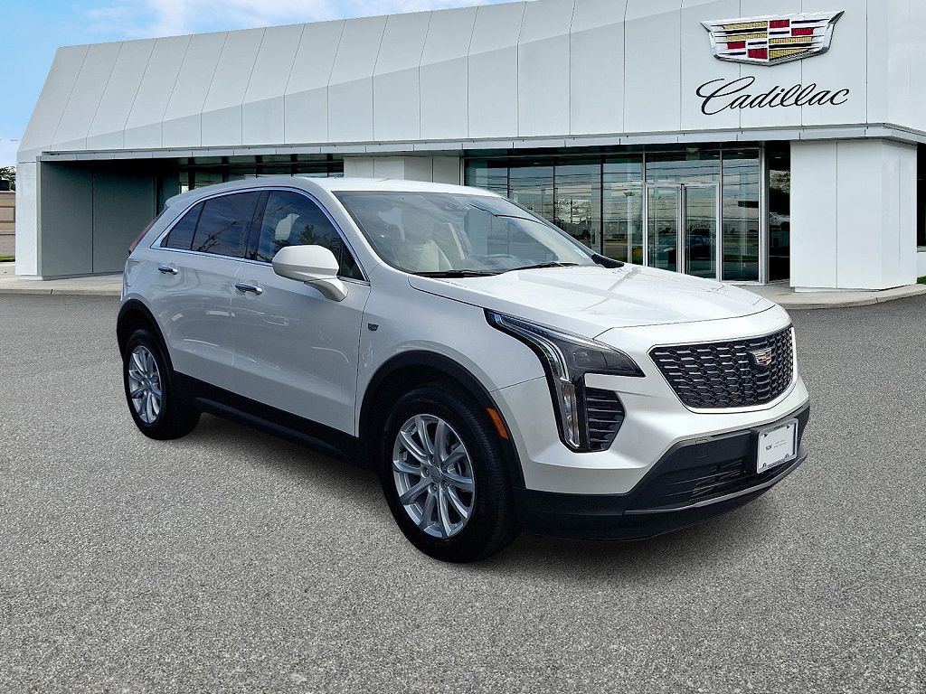 2023 Cadillac XT4 AWD Luxury