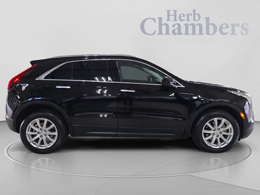 2022 Cadillac XT4 Luxury