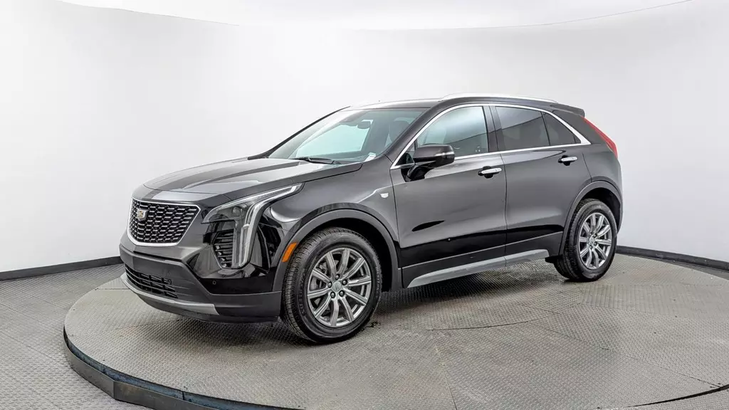 Vehicle Image 1 of 2 for 2023 Cadillac XT4