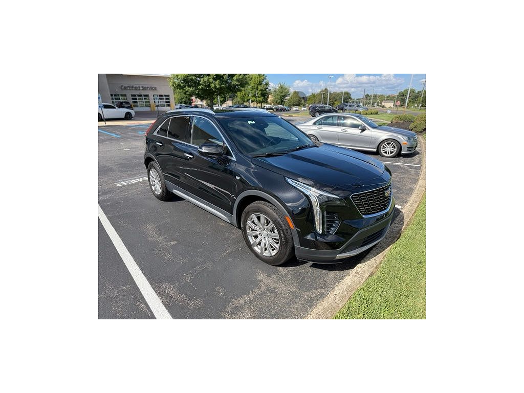 2023 Cadillac XT4 Premium Luxury