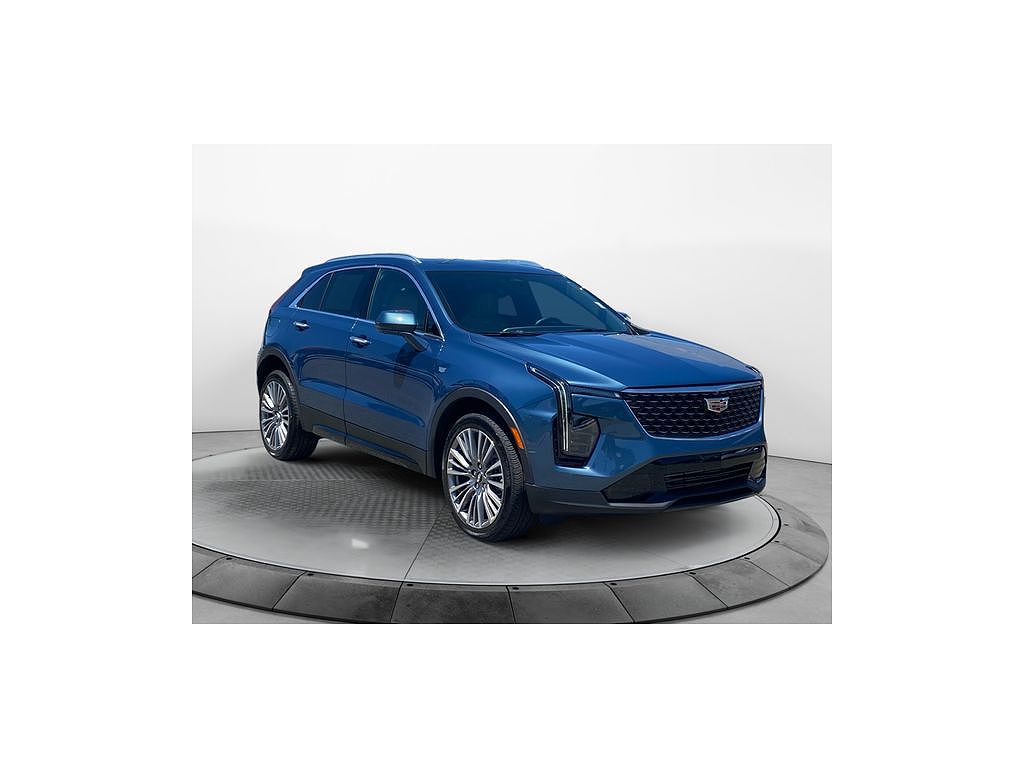 2025 Cadillac XT4 Premium Luxury