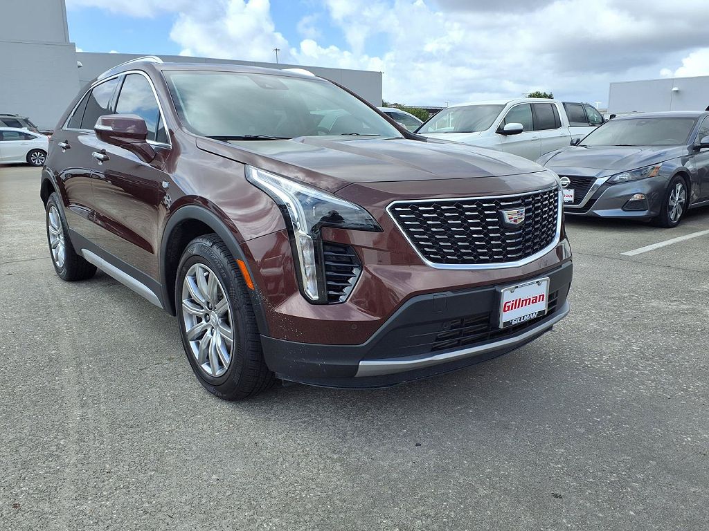 2022 Cadillac XT4 Premium Luxury