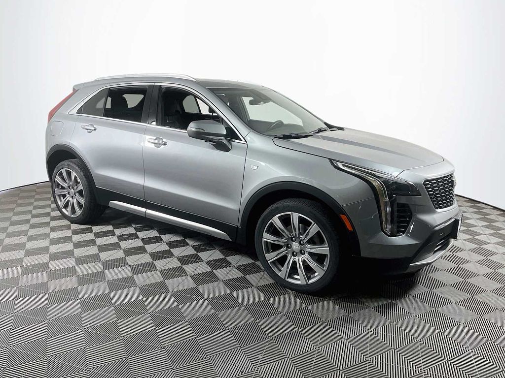 2023 Cadillac XT4 Premium Luxury