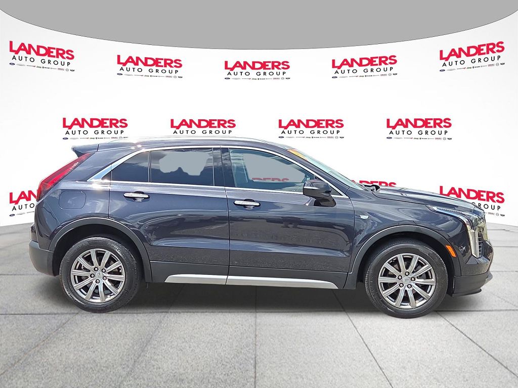 2023 Cadillac XT4 FWD Premium Luxury