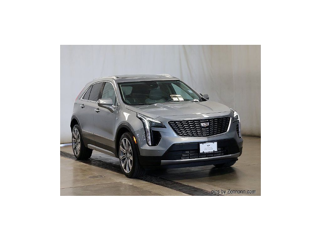 2023 Cadillac XT4 Premium Luxury