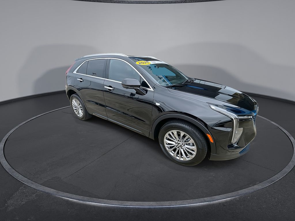 2025 Cadillac XT4 Premium Luxury