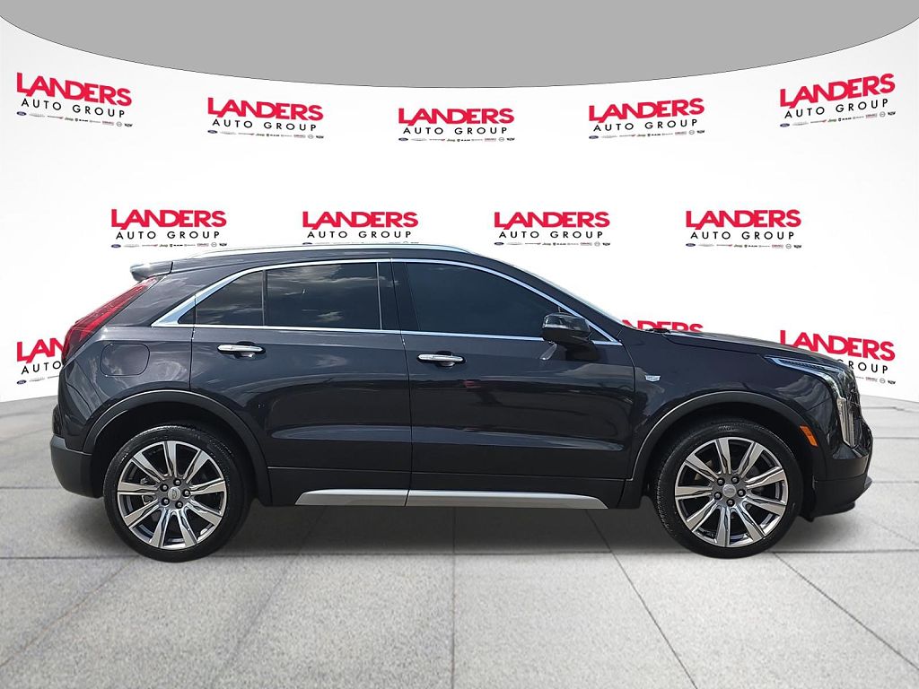 2023 Cadillac XT4 Premium Luxury