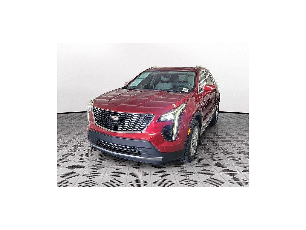 2022 Cadillac XT4 Premium Luxury