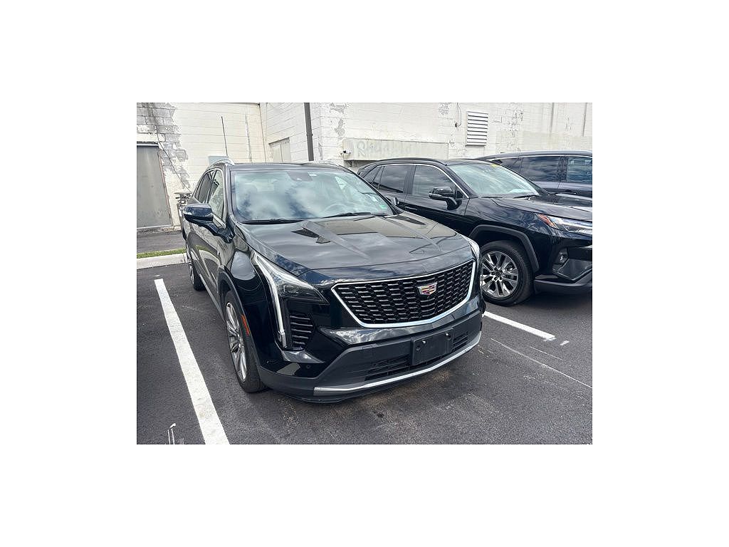 2020 Cadillac XT4 Premium Luxury