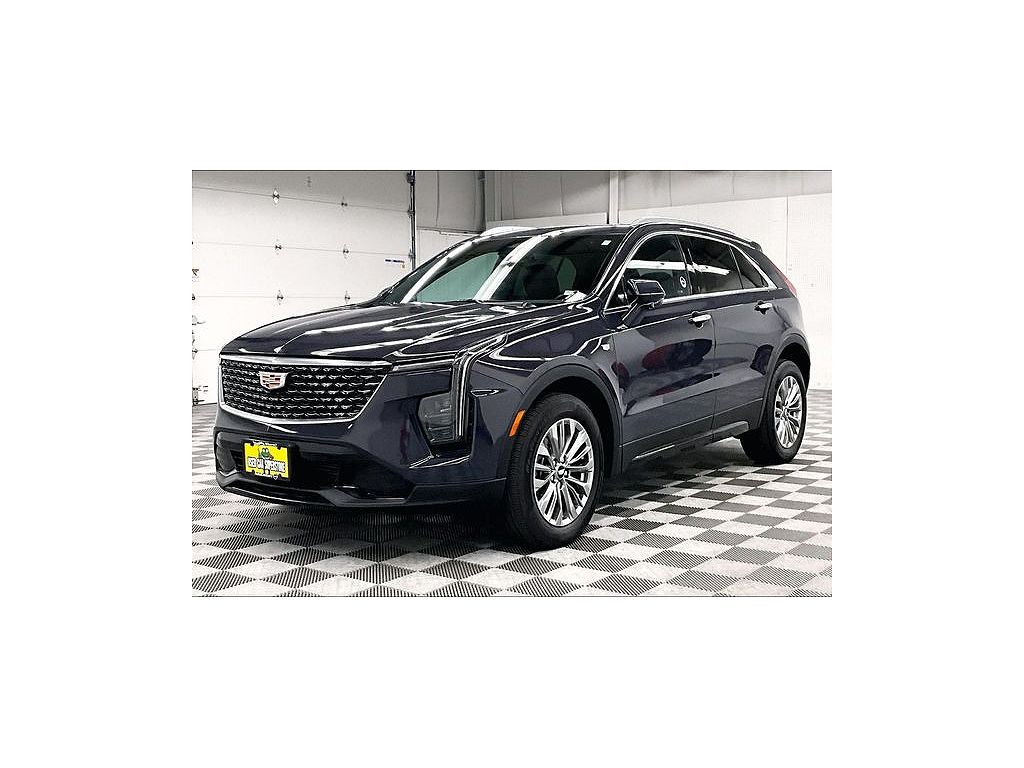 2024 Cadillac XT4 Premium Luxury
