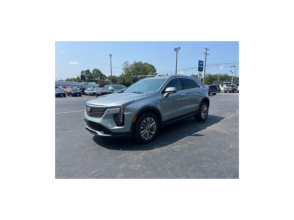 2025 Cadillac XT4 Premium Luxury