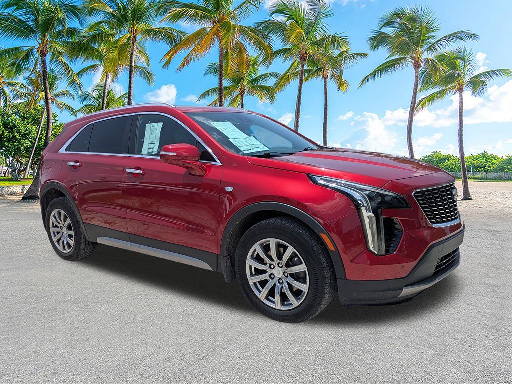 2022 Cadillac XT4 Premium Luxury