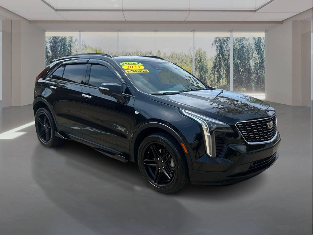 2023 Cadillac XT4 Premium Luxury