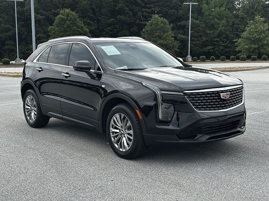 2024 Cadillac XT4 Premium Luxury